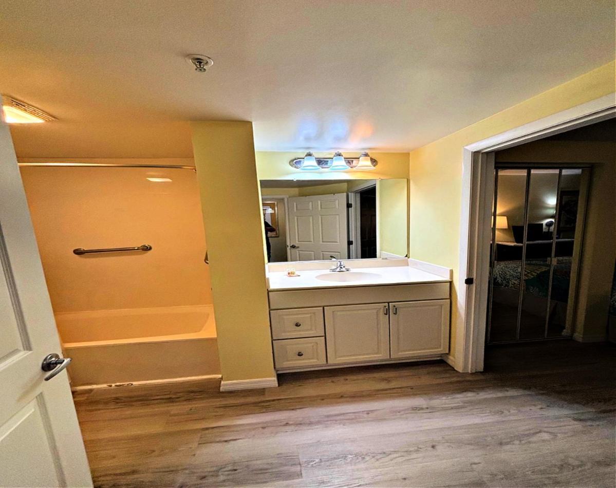 Vacation In Comfort And Luxury 1Br Oceanfront -Wyndham Ocean Walk 703 Дейтона-Бич Экстерьер фото
